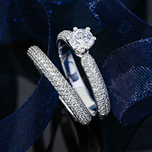 Zestaw pierścionków z cyrkoniami. Pierścionek złoty. Pierścionek zaręczynowy białe złoto. Pierścionek zaręczynowy 14k.  Pierścionek złoty dla niej.