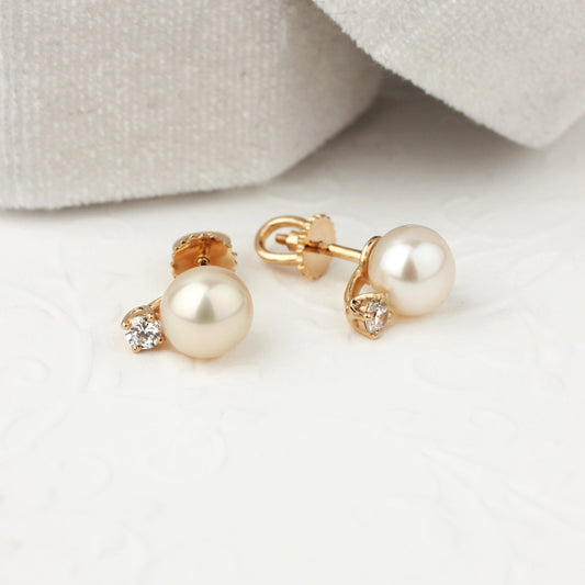 Kolczyki z perłami. Perły. Szmaragdy. Szafiry. Kolczyki sztyfty z 14-karatowego złota. Złote kolczyki kulki. Złote kolczyki sztyfty dla kobiet. Kolczyki kwiat róży. Prezent dla żony. Prezent na rocznicę. Cyrkonie. Moissanity.