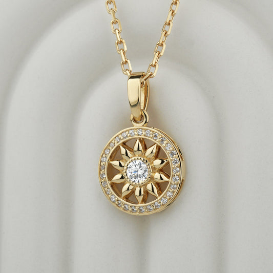 Komplet biżuterii ze słonecznikiem – naszyjnik i bransoletka ręcznie wykonane z motywem kwiatowym.