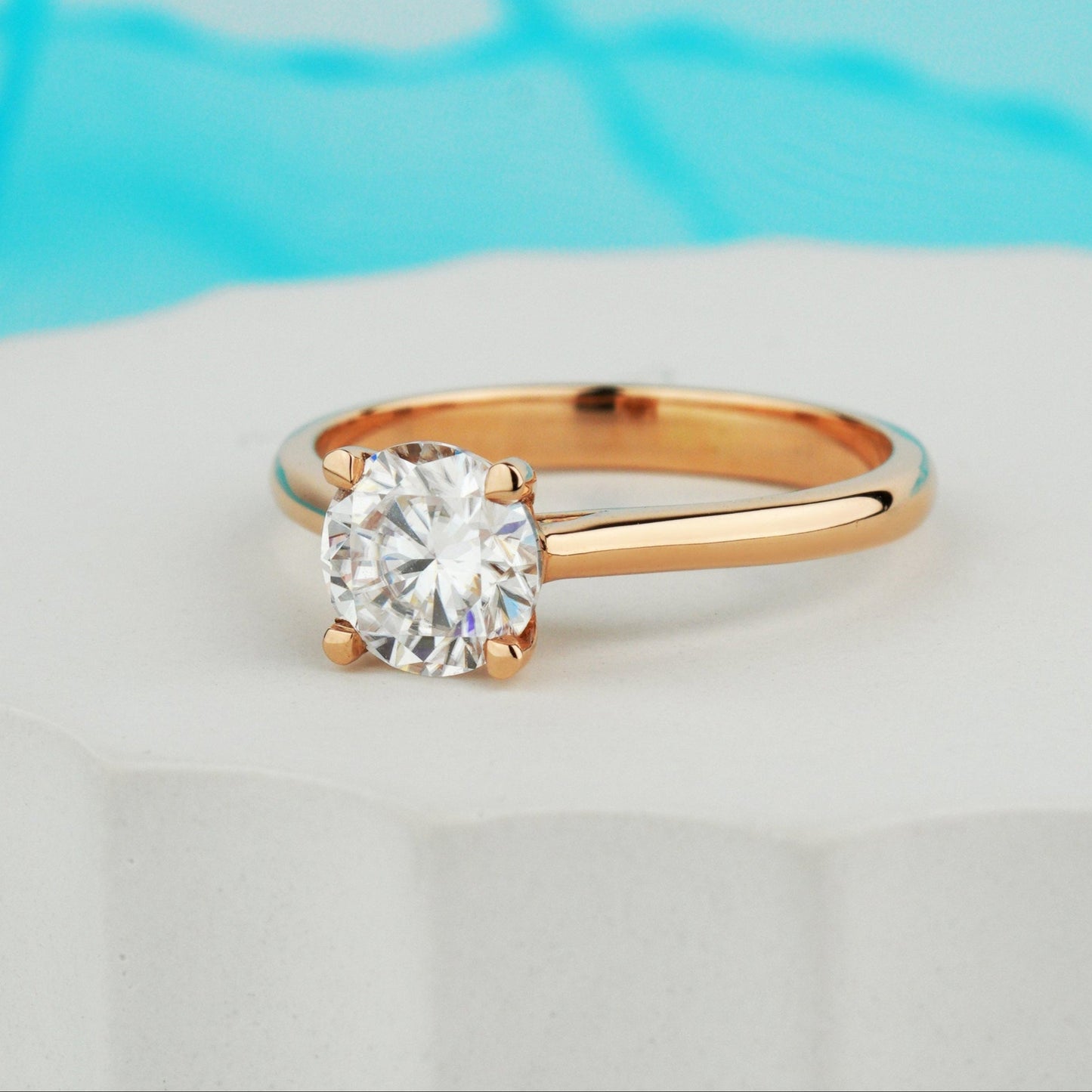Pierścionek z moissanitem. Pierścionek zaręczynowy złoty. Pierścionek dla niej. Pierścionek 14k. Wyjątkowy pierścionek. Klasyczny pierścionek. Złoty pierścionek