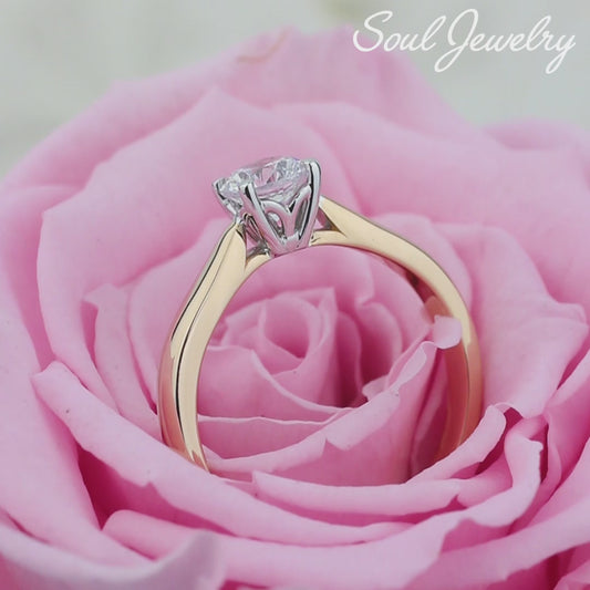 Pierścionek złoty. Pierścionek z diamentem. Diamentowy pierścionek. Pierścionek zaręczynowy z moissanitem. Pierścionek 14k. Pierścionek zaręczynowy białe złoto. Pierścionek zaręczynowy różowe złoto. Pierścionek zaręczynowy żółte złoto.