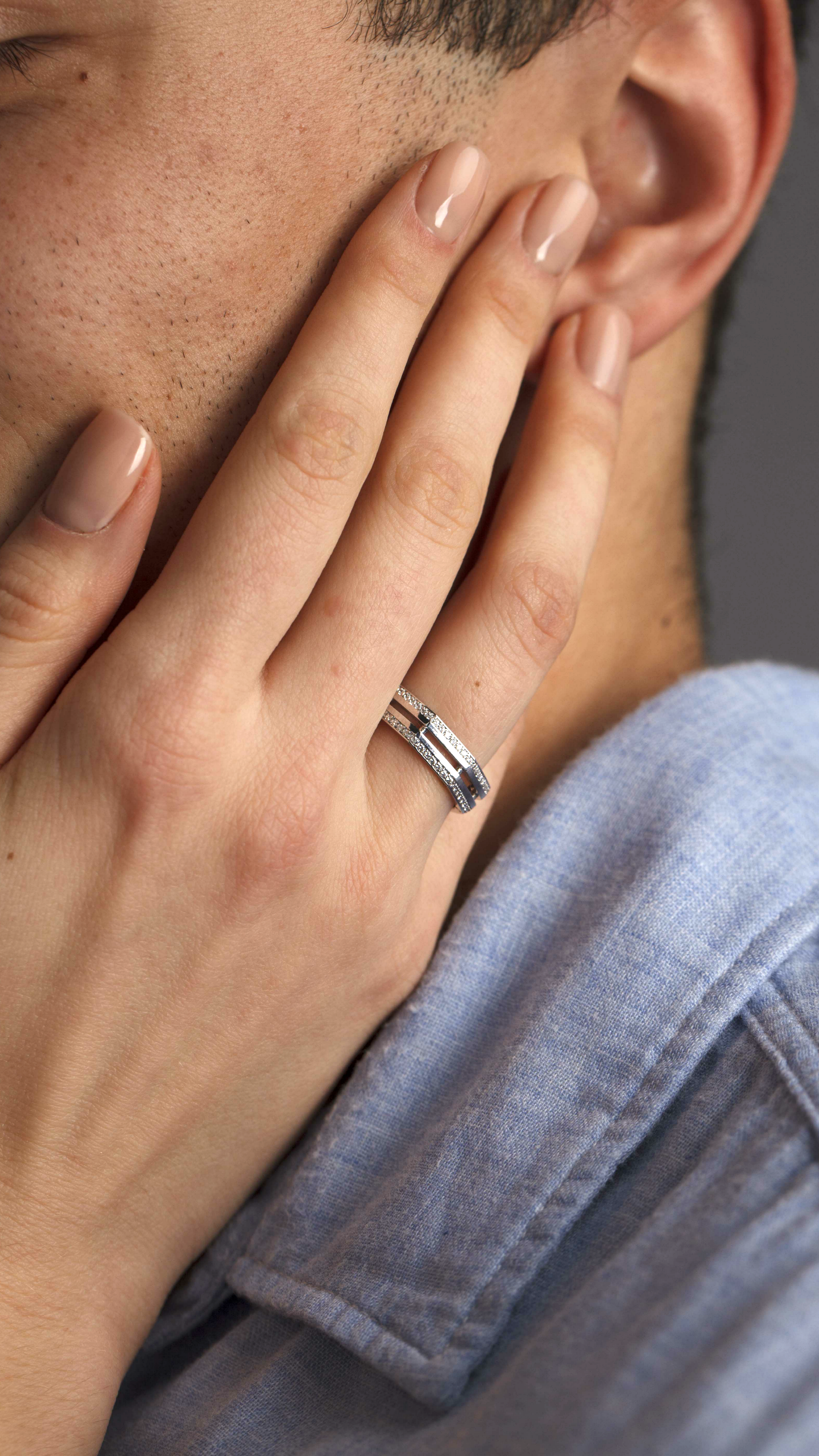 Unikalna złota obrączka damska. Obrączka z białego złota. Obrączka ślubna dla kobiet wykonana z litego 14-karatowego złota. Damska obrączka z białego złota. Damski złoty pierścionek. Obrączka ślubna.diamentowa obrączka ślubna