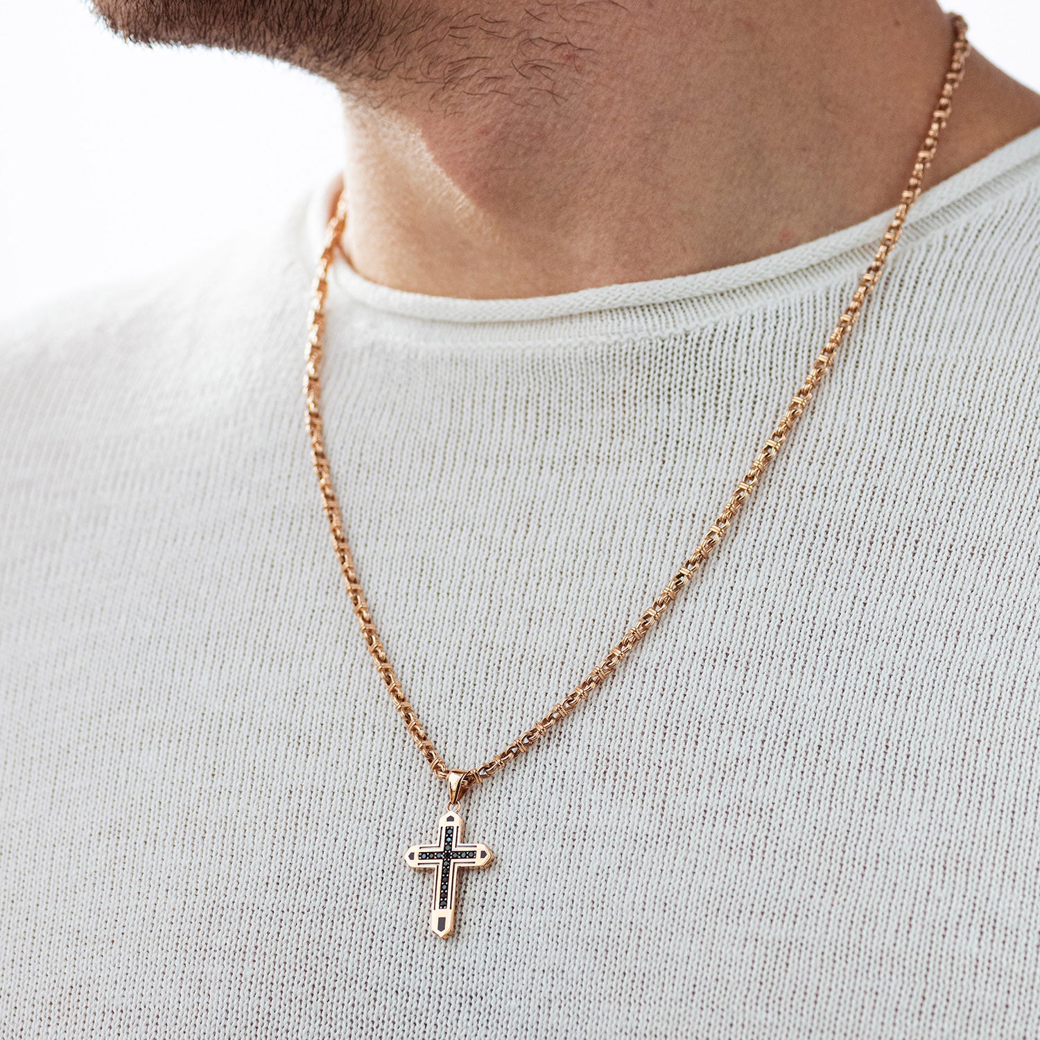 Krzyzyk zloty z kamieniami