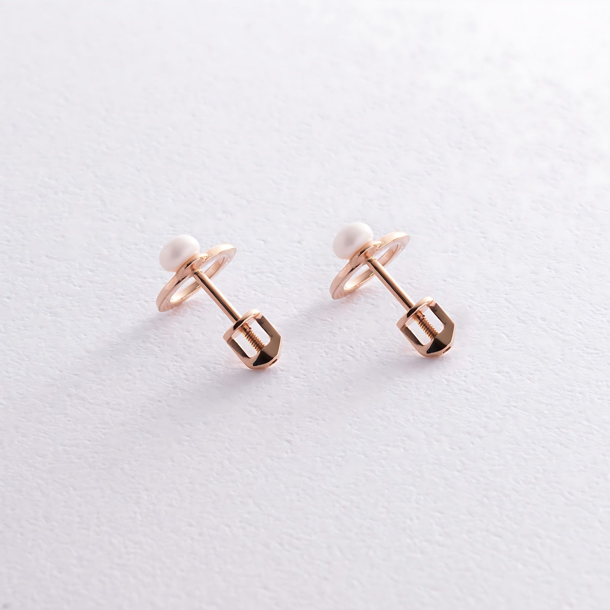 Minimalistyczne kolczyki z perełką złoto 585