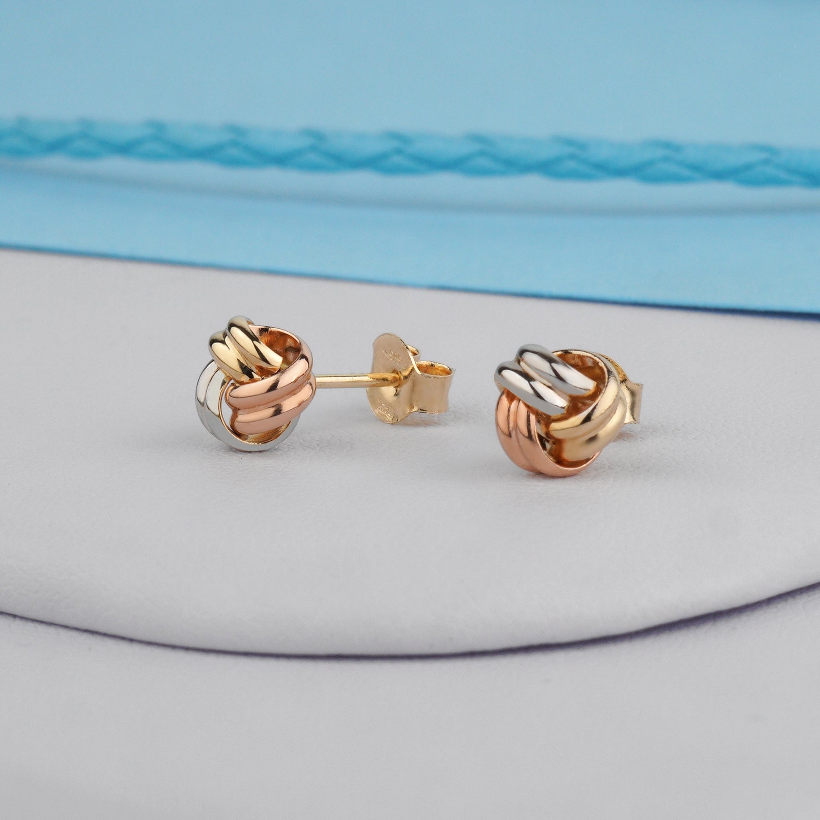 Złote kolczyki supełki trójkolorowe 585 proby, prezent dla niej, biżuteria złota dla kobiet