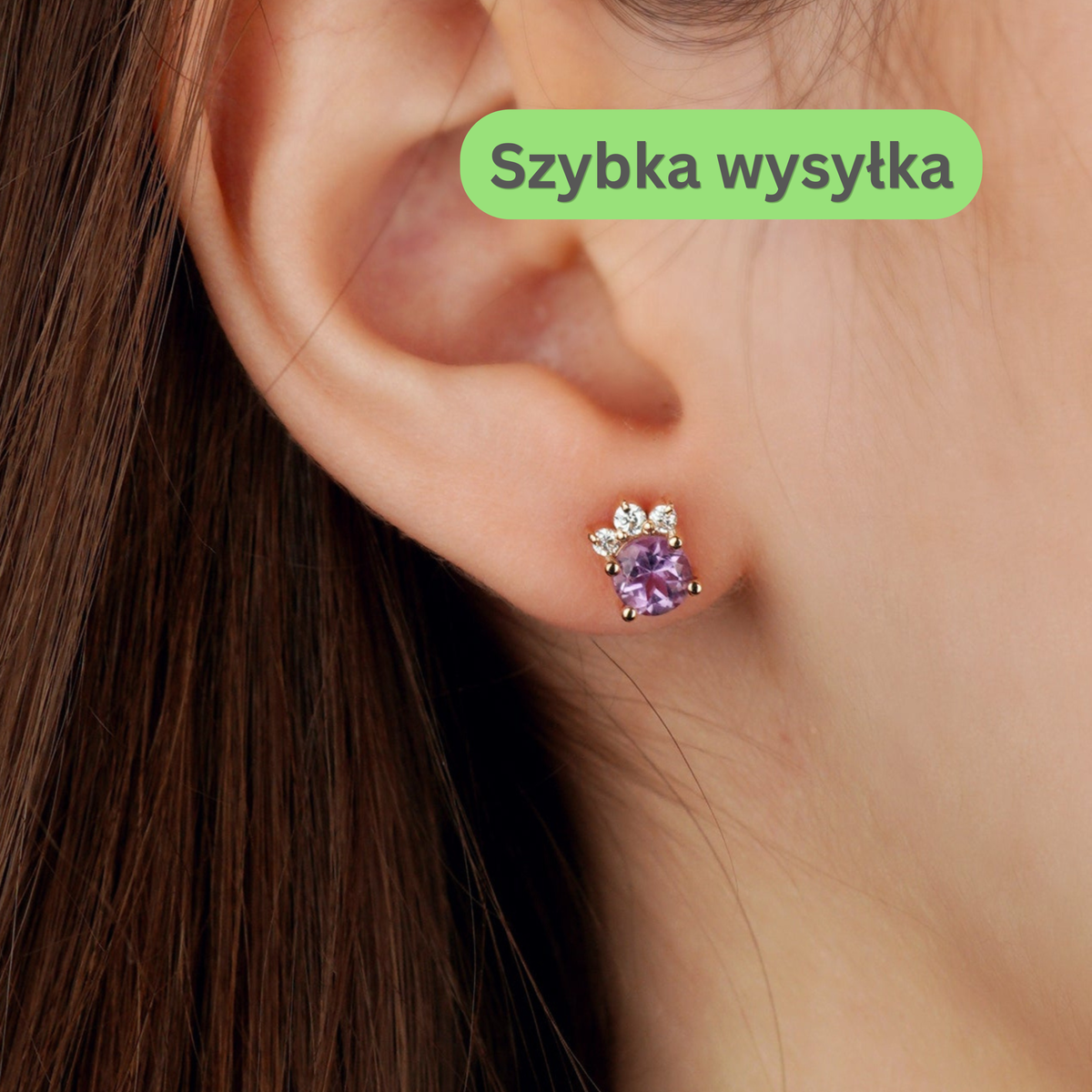 Złote kolczyki z ametystami i lśniącymi moissanitami. Eleganckie złote kolczyki dla kobiet, idealne na prezent. Kolczyki złote sztyfty z błyszczącymi kamieniami.